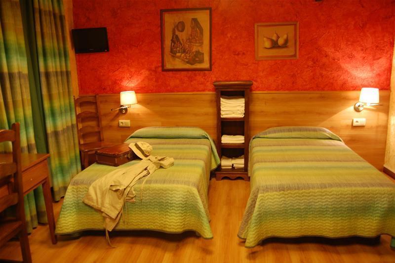 פואנטה לה ריינה Hotel Rural Bidean מראה חיצוני תמונה