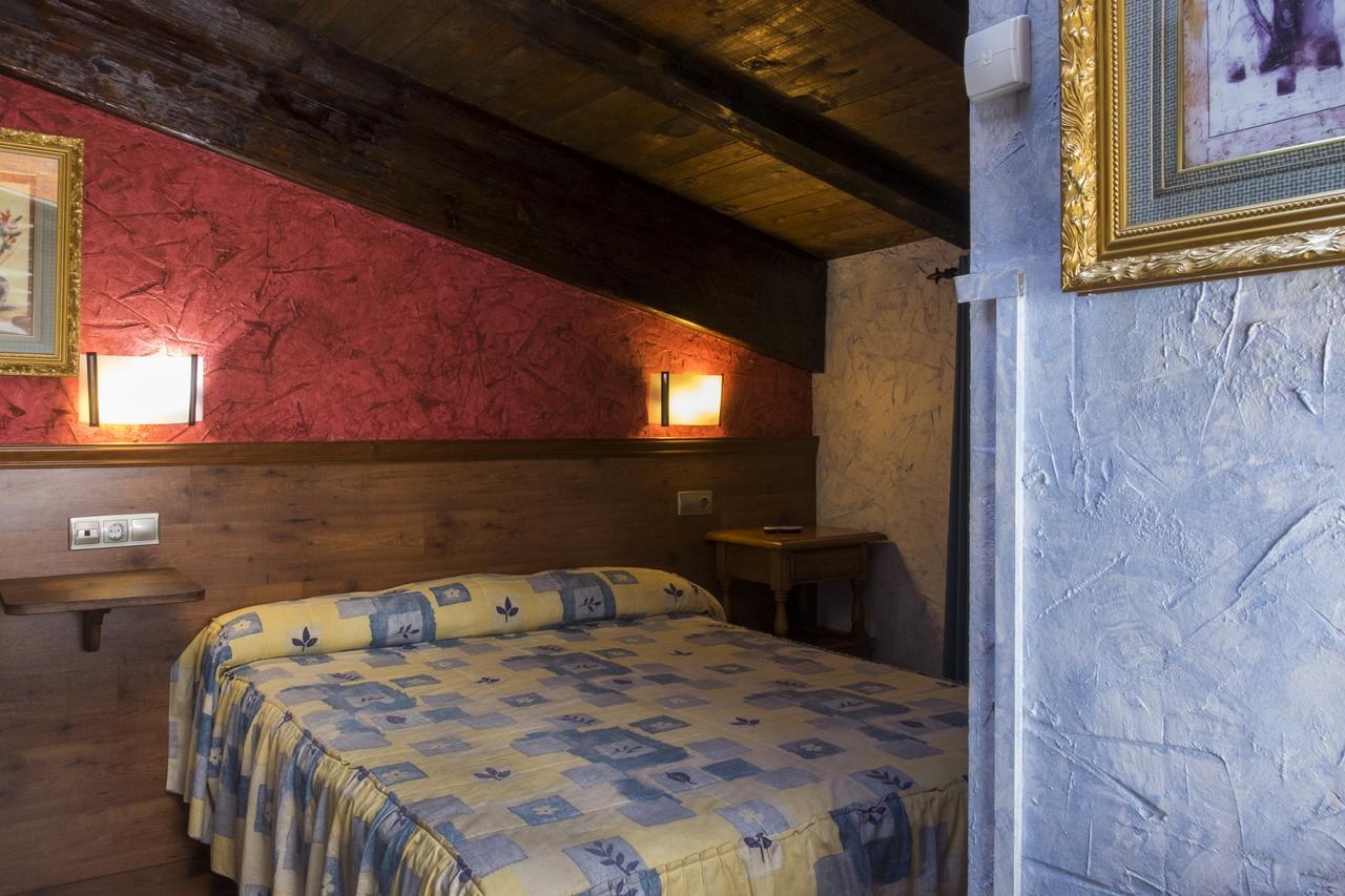פואנטה לה ריינה Hotel Rural Bidean מראה חיצוני תמונה